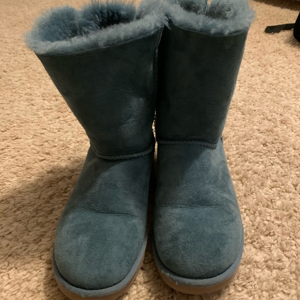 Light blue Bailey Bow Uggs